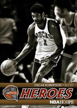 2011-12 Hoops - Hall of Fame Heroes #3 Oscar Robertson Front
