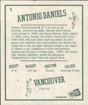 1997 Press Pass Double Threat - Retroactive #4 Antonio Daniels Back