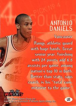 1997 Wheels Rookie Thunder - Lights Out #LO5 Antonio Daniels Back