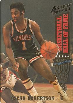 1993 Action Packed Hall of Fame #40 Oscar Robertson Front