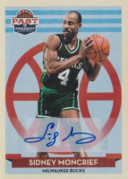 2012-13 Panini Past & Present - Signatures #107 Sidney Moncrief Front