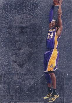 2012-13 Panini Intrigue - Intriguing Players #29 Kobe Bryant Front