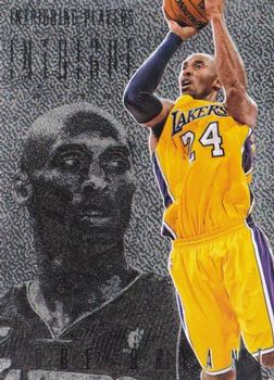 2013-14 Panini Intrigue - Intriguing Players #158 Kobe Bryant Front