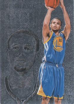 2013-14 Panini Intrigue - Intriguing Players #21 Stephen Curry Front