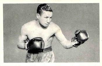 1935 United Tobacco World Famous Boxers #45 Charley Belanger Front