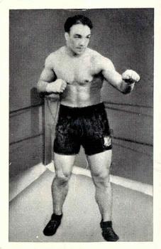 1935 United Tobacco World Famous Boxers #49 Eddie Maguire Front