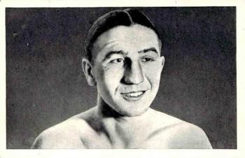 1935 United Tobacco World Famous Boxers #76 Gustave Humery Front