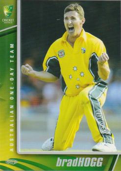 2003-04 Elite Sports Cricket Australia #28 Brad Hogg Front