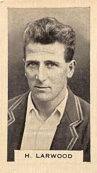 1932 Godfrey Phillips Test Cricketers #8 Harold Larwood Front