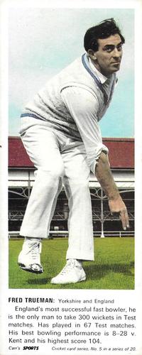 1967 Carr's Biscuits Sports #5 Fred Trueman Front