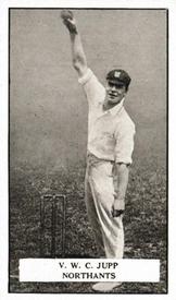 1926 Gallaher Cigarettes Famous Cricketers #15 Vallance Jupp Front