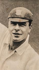 1923 R & J Hill Famous Cricketers #39 Vallance Jupp Front