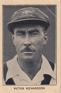 1932 Amalgamated Press Australian & English Cricket Stars #10 Victor Richardson Front