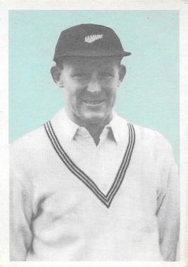 1958 Master Vending Cricketer Series New Zealand #14 Henry Butler Cave Front
