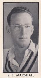 1957 D.C.Thomson County Cricketers (Rover) #8 Roy Marshall Front