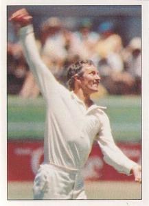 1985 Scanlens Cricket Stickers #33 Bob Holland Front