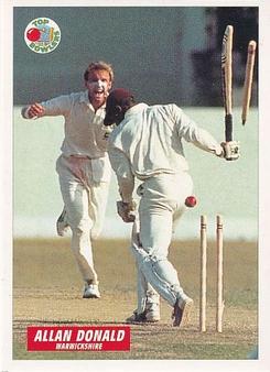 1995 Panini Cricket Stickers #26 Allan Donald Front