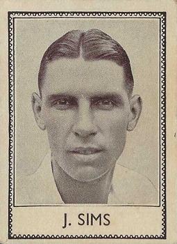 1938 Barratt & Co Famous Cricketers #17 Jim Sims Front