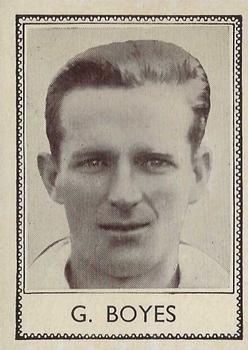1938 Barratt & Co Famous Cricketers #28 George Boyes Front