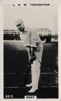 1923-25 Godfrey Phillips Cricketers #32 Lionel Troughton Front
