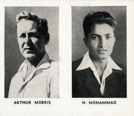 1956 D.C.Thomson The World's Best Cricketers (Rover) Paired #1-4 Arthur Morris / Hanif Mohammad Front