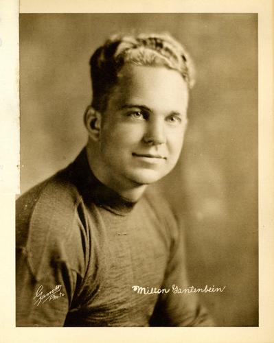1932 Walker's Cleaners Green Bay Packers #9 Milt Gantenbein Front