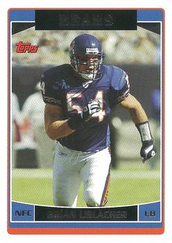 2006 Topps Chicago Bears #CHI9 Brian Urlacher Front