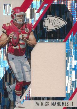 2017 Panini Unparalleled - Rookie Stitches Jersey #RS-PM Patrick Mahomes II Front