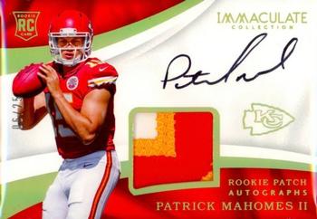 2017 Panini Immaculate Collection - Gold #104 Patrick Mahomes II Front