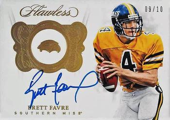 2018 Panini Flawless Collegiate - Flawless Team Logo Signatures Gold #TLS-BF Brett Favre Front
