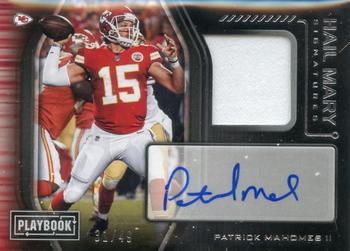 2018 Panini Playbook - Hail Mary Signatures Relic #HM-PM Patrick Mahomes II Front