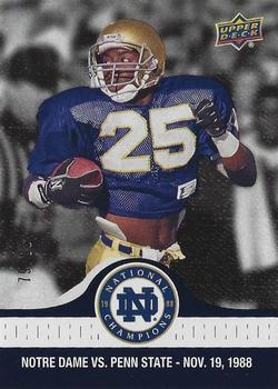 2017 Upper Deck Notre Dame 1988 Champions - Blue #77 Rocket Reels in 67 Yard TD Pass Front
