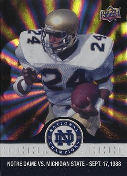 2017 Upper Deck Notre Dame 1988 Champions - Blue Pattern Rainbow #14 Mark Green Goes for 125 on the Ground Front