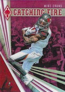 2019 Panini Phoenix - Catching Fire Pink #25 Mike Evans Front