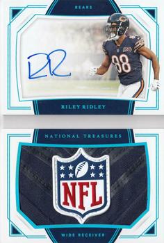 2019 Panini National Treasures - Rookie Jumbo Prime Signatures Booklet NFL Shield Variation #PSBV-RR Riley Ridley Front