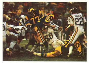 1986 Jeno's Pizza Rolls NFL Action Stickers #18 Vikings Win the Mud Bowl Front