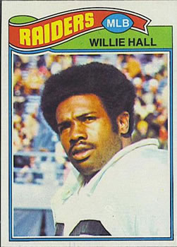 1977 Topps #198 Willie Hall Front