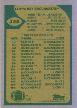 1989 Topps #325 Buccaneers Team Leaders (Hall in Pursuit) Back