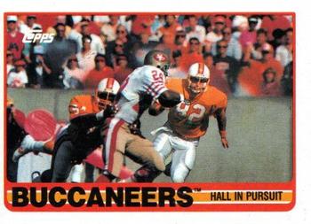 1989 Topps #325 Buccaneers Team Leaders (Hall in Pursuit) Front