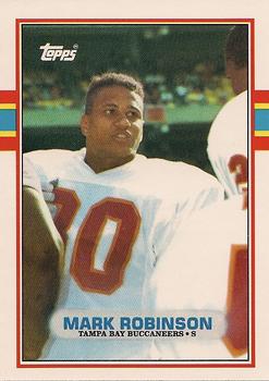 1989 Topps Traded #122T Mark Robinson Front
