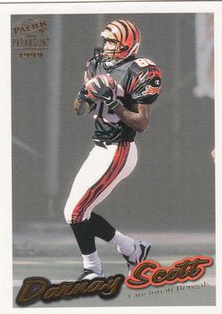 1999 Pacific Paramount - Gold #55 Darnay Scott Front