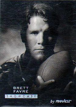 1995 Pinnacle - Showcase #10 Brett Favre Front