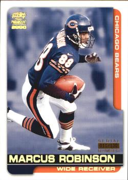 2000 Pacific Paramount - HoloGold #44 Marcus Robinson Front