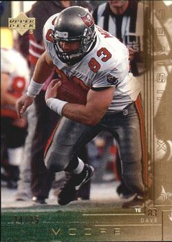 2000 Upper Deck - UD Exclusives Gold #204 Dave Moore Front