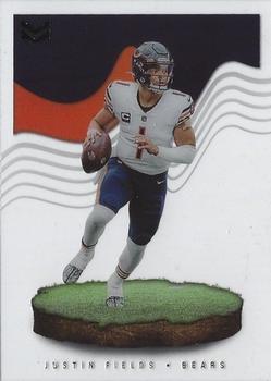 2022 Panini Chronicles - Magnitude #MAG-8 Justin Fields Front