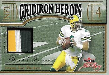 2004 Fleer Sweet Sigs - Gridiron Heroes Jersey Patches Gold #GH-BF Brett Favre Front