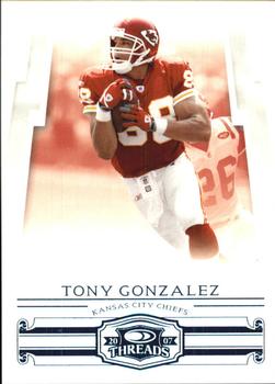 2007 Donruss Threads - Retail Blue #22 Tony Gonzalez Front