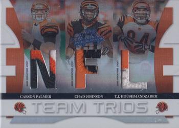 2008 Playoff Absolute Memorabilia - Team Trios Materials NFL Spectrum Prime #TTR-4 Carson Palmer / Chad Johnson / T.J. Houshmandzadeh Front
