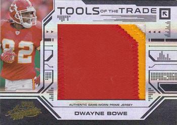 2008 Playoff Absolute Memorabilia - Tools of the Trade Material Oversize Black #TOTT 50 Dwayne Bowe Front