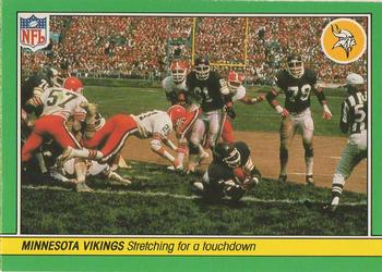 1984 Fleer Team Action #31 Stretching for a Touchdown Front